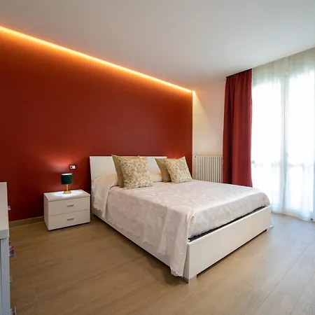Golden Apartment